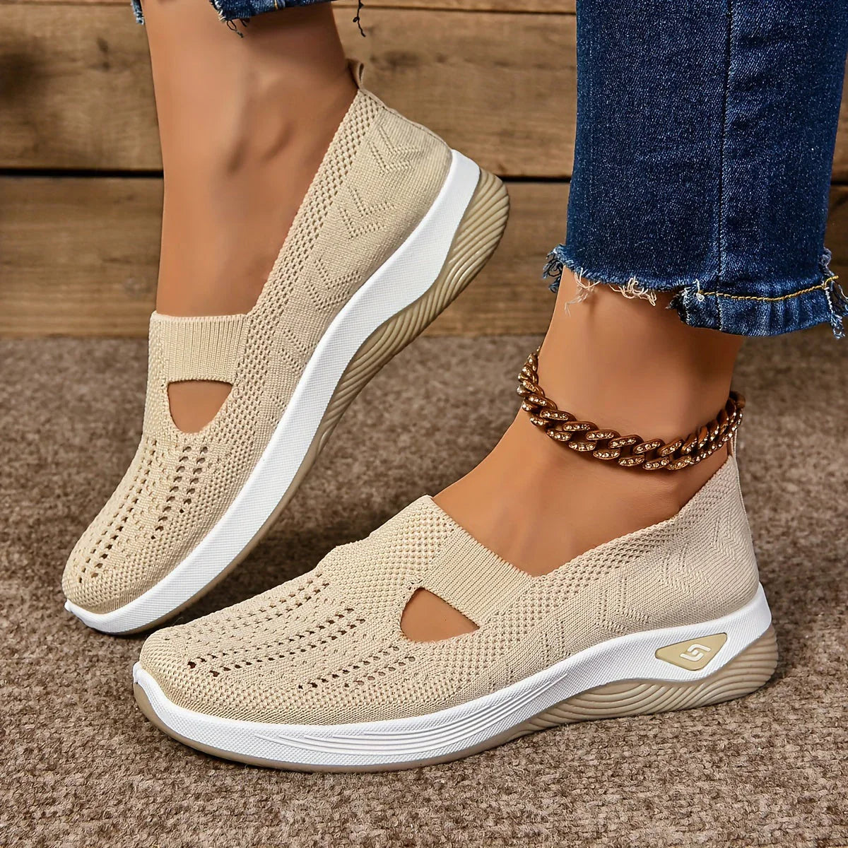 CloudWear™ – Atmungsaktive und äußerst bequeme orthopädische Sneakers für Damen